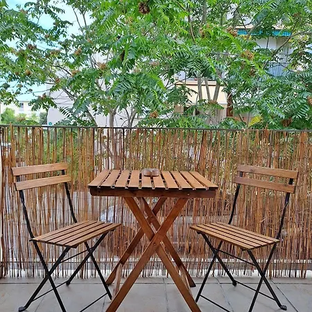 Le Petit Provencal Апартаменты